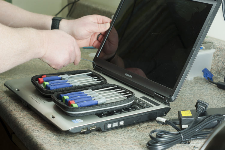 LCD Laptop Screen Replacement PG Laser LTD.